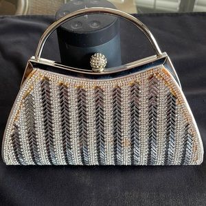 Evening purse 👜, color silver with rhinestones